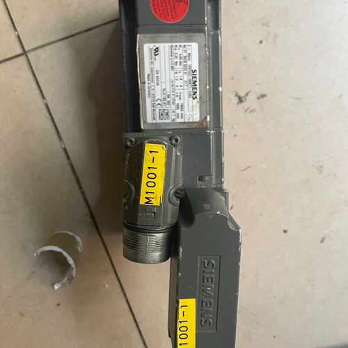溢价-电机，1FK7022-5AK71-1UG3，图片是实物