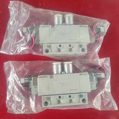 询价-CKD电磁阀4GD320R-C10 -E2-3 只剩2个