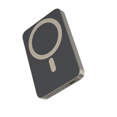 磁吸无线充电宝适用苹果8-15