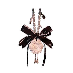 汽车挂件平安挂饰2025新款高级吊坠网红女扩香石山茶花香薰车载挂