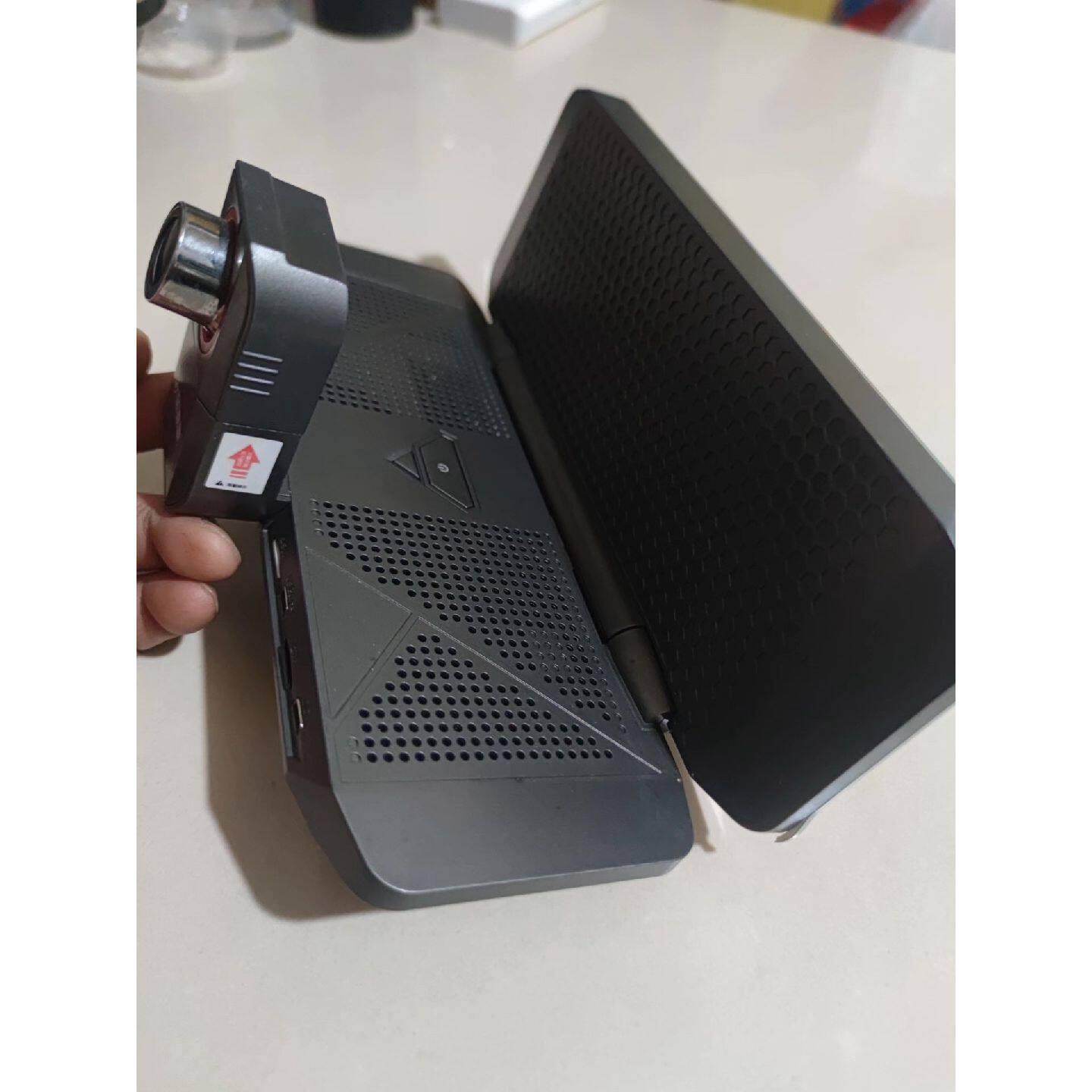 议价保速捷 Z6 联网仪表台,功能正常,成色较好,有个角有点瑕