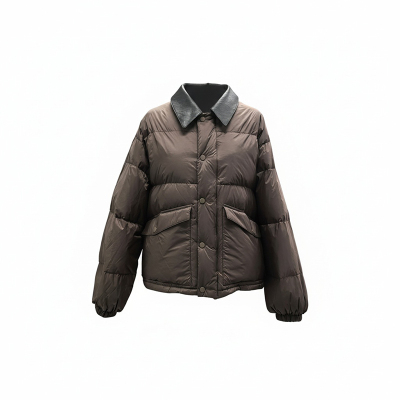 学院风短款皮领保暖羽绒服直筒型