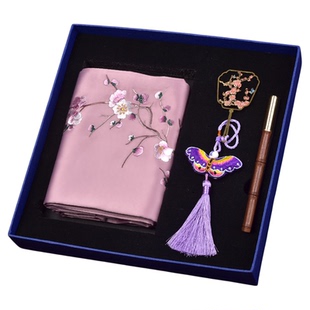 中国风蜀绣围巾礼品丝巾三件套围巾书签笔套装礼盒送老外出国礼物