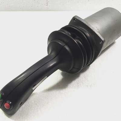 W.GESSMANN GMBH V8/B3 INDUSTRIAL CONTROLLER JOYSTICK V8/B3 E