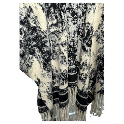 水墨黑白披肩外套外搭女2024新款高级感秋季围巾时尚洋气高档斗篷