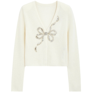 bebe2025秋冬新款绵羊毛V领修身显瘦蝴蝶结修饰针织开衫430611