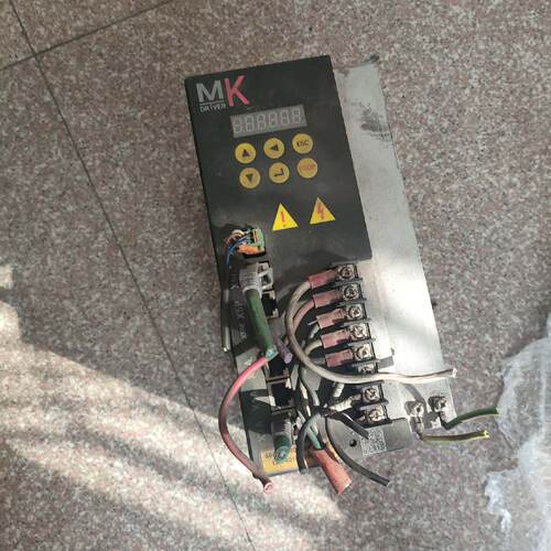溢价-MK埃姆克伺服主轴驱动器SDC-AM-4T008-XT3K-