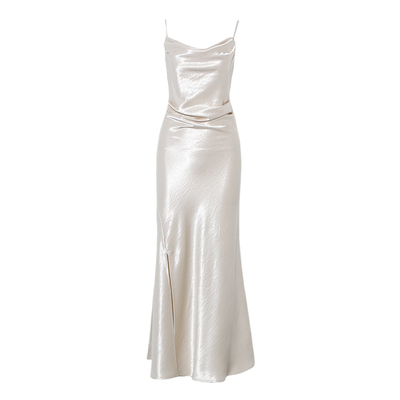 DPLAY2025年夏季新款白色缎面度假吊带连衣裙女法式长款礼服裙子