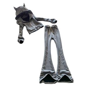 休闲运动条纹时尚套装女春季搭配一整套耳朵连帽上衣微喇裤两件套