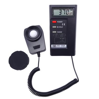 台湾泰仕高精度数显照度计测光仪