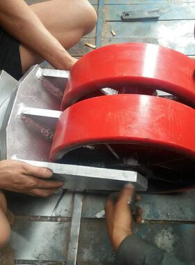 供应万向轮 16寸双轮万向轮 称重10吨PU万向轮 超重型工业万向轮