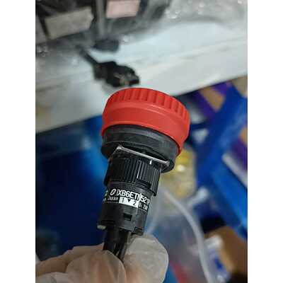 议价全新XB6ETN521P急停按钮红色蘑菇头带线2维修