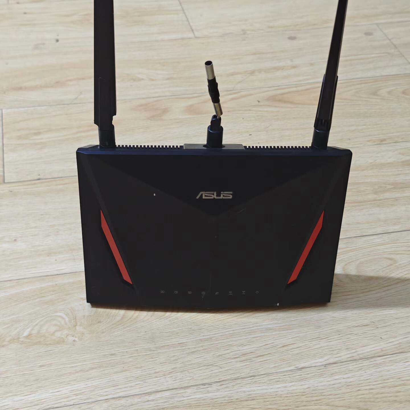 议价华硕RT-AC86U AC2900M双频无线路由器维修