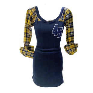 图图小有名气的鱼骨卫衣格纹拼接深V收腰棒球收腰休闲连衣裙2024