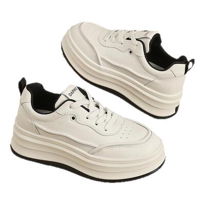 达芙妮2026春季新款板鞋