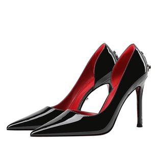 法式高跟鞋2026新款黑色金属权杖细跟不累脚御姐性感侧空尖头单鞋