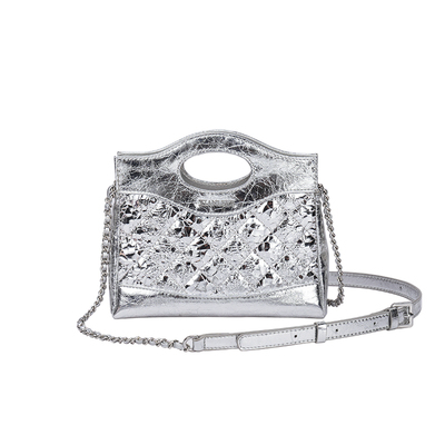 精致真皮小众不撞款银色手提包