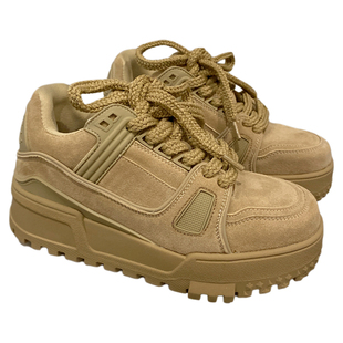 2026年新款英伦风复古圆头厚底增高休闲鞋女时尚百搭真皮运动鞋