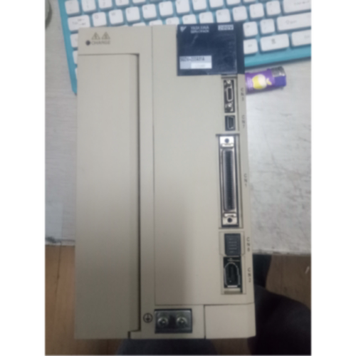 议价安川伺服驱动器SGDV-7R6A11A SGDV-7R6A01A全新原装 质保一年