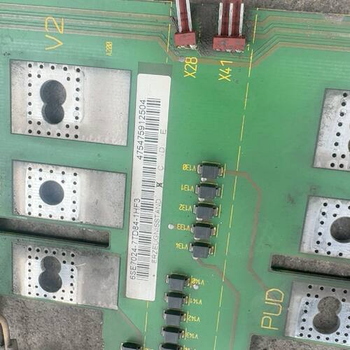 议价西门子变频器驱动板6SE7024-7ED84-1HF3四张
