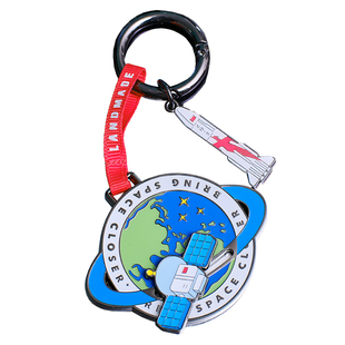 蓝箭造办泡泡玛特联名宇宙暗香系列朱雀二号遥三发射纪念金属挂件