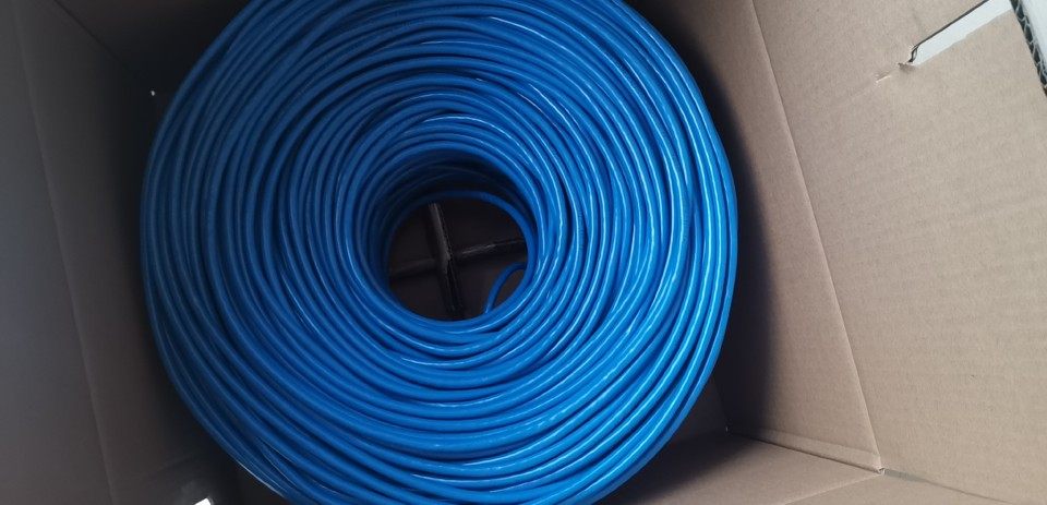 安普超五类网络线纯铜八芯宽带电脑网线监控家用专用300米/箱