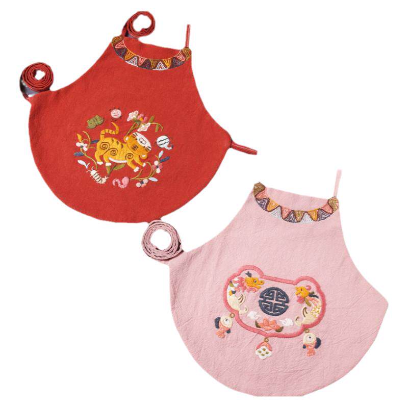 哈尼婴儿手工制作肚兜刺绣diy
