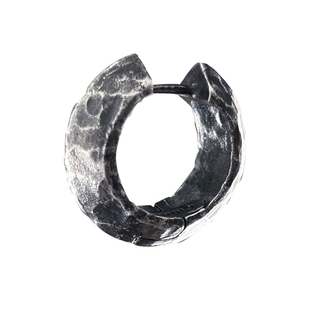 跋折罗VAJRA原创《石环I》银耳环 岩石肌理粗犷复古耳饰