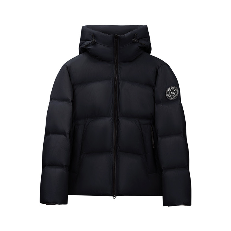 雪中飞时尚短款羽绒服冬季