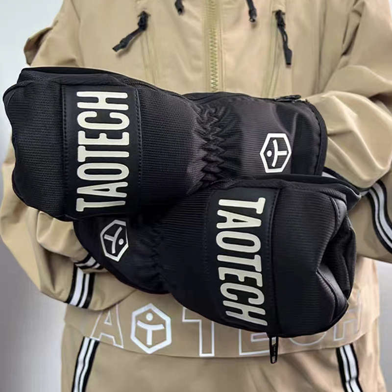 GT雪具新款TaoTech儿童基础款小恐龙滑雪手套焖指护掌收紧袖口