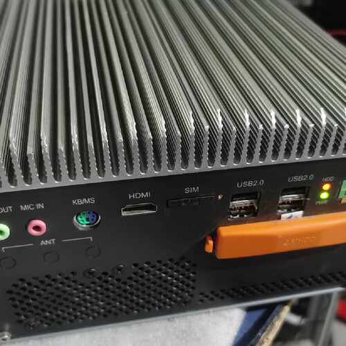 询诺达佳工控机 ebox-3000H-P-QN