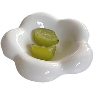 喝彩生活 嘟嘟蘸料碟ins翻边爱心花瓣圆舞甜品调味陶瓷迷你小碟子