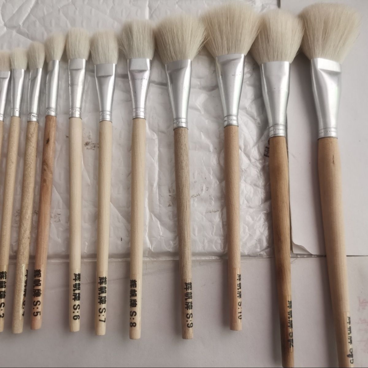 油画鞋子描漆笔陶瓷树脂工艺品彩绘铝管银色辉帆牌笔补漆刷胶描边