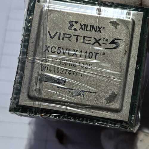 溢价-XILINX Virtex-5系列XC5VLX110T芯片，