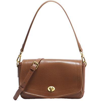 百丽法式复古斜挎腋下邮差包