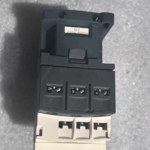议价施耐德直流接触器LC1D09 BD,线圈电压DC24V,成色