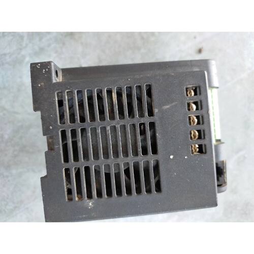非标价拆机件HL3000变频器HL30002.2G2.2KW议价