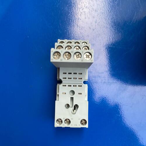 〔议价-可维修〕ABB继电器底座 1SVR405651R3100 全新均有货