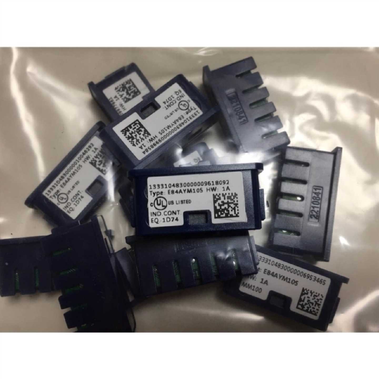 议价议价询价8400变频器记忆卡E84AYM10S机器上面议价