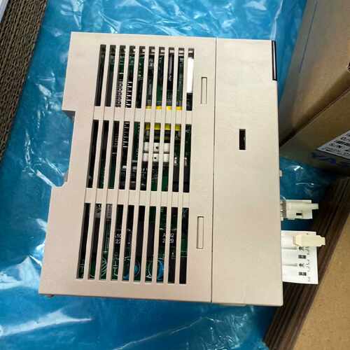 议价JEPMC-BU3304-E安川控制器全新原装库存现货欢迎议价