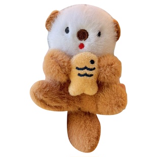 网红可爱萌水濑挂件毛绒玩具公仔抱鱼海獭包包挂饰钥匙扣娃娃玩偶