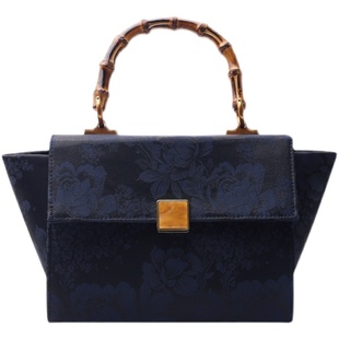 双姊妹原创香云纱秋冬新款百搭竹柄手提包可斜跨翅膀包女国风礼物