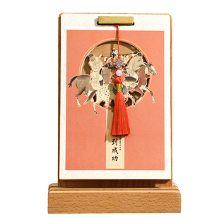 国潮镂空实木台历2026新款高档流苏公司广告商务办公送领导办公室桌面摆件月历竖款日历企业专版定制logo印刷