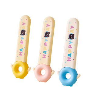 硅胶零食夹家用便携零食夹子不脏手追剧吃薯片神奇懒人食品物夹子