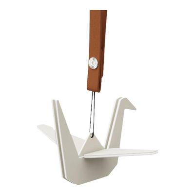 千纸鹤汽车挂件车载香薰内饰扩香片新车平安符男士礼物后视镜香氛