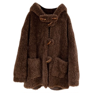 泰迪牛角2025新款羊羔毛皮毛一体减龄连帽中长款皮草女冬毛毛外套