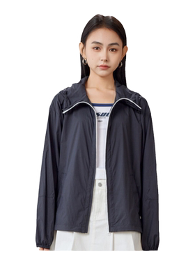 A21女装宽松连帽落肩薄款风衣