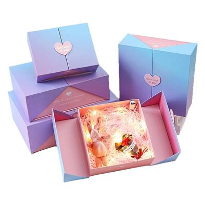 轻奢质感渐变生日礼物盒包装盒子