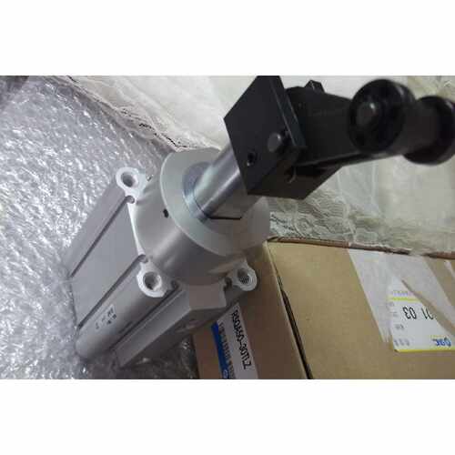 议价实拍SMC正品全新原装气缸RSQA50-30TLZ MGQL20-50 假一赔十