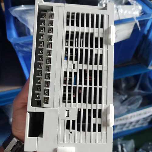 议价 FX5U-32MT/ES PLC适用